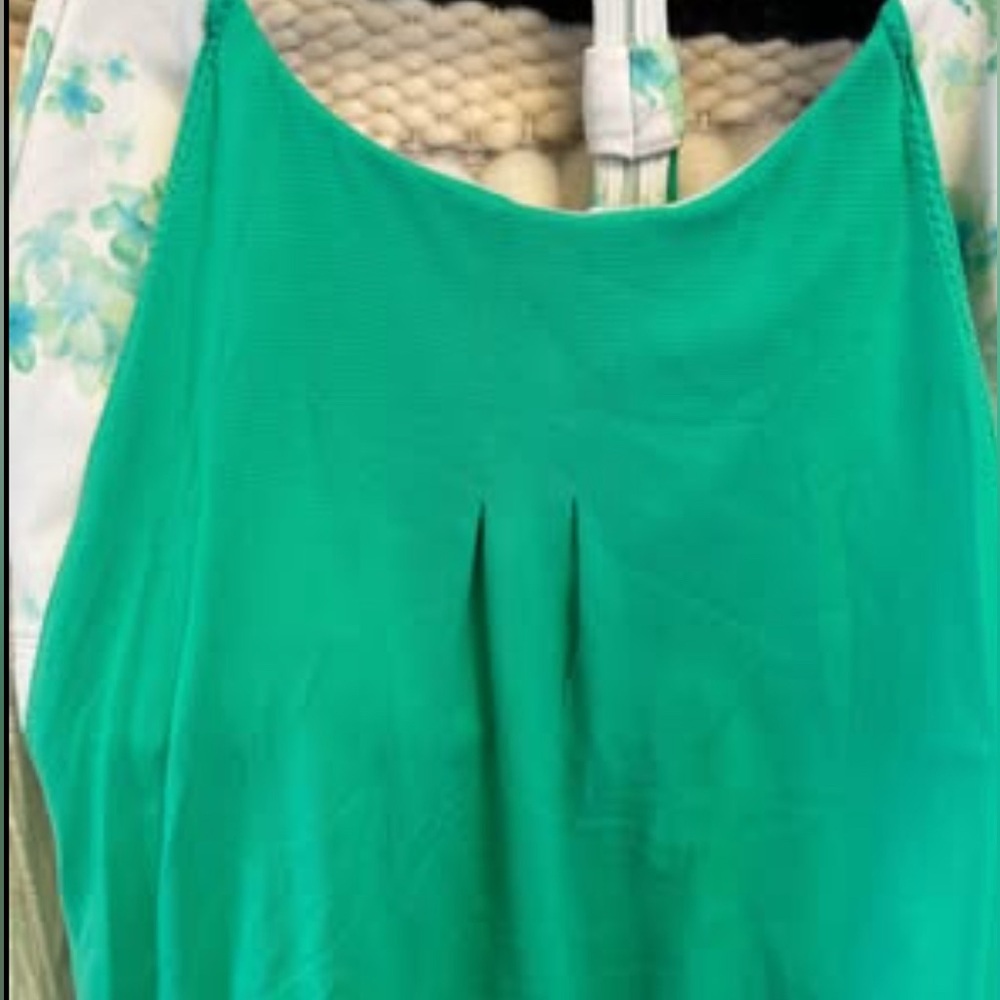 Lululemon Tank Attached Bra Womens Size 0 Flowy Overtop Green White Floral Bra - Picture 4 of 8